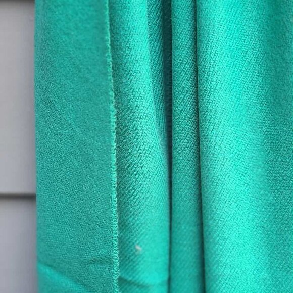 Cashmere Green Scarf 100% Scottish Cashmere NEW! - Picture 6 of 9